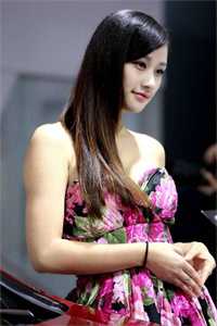 小侯爷毁坏婚服后，我成了太子妃
