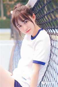 小侯爷毁坏婚服后，我成了太子妃