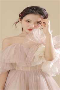 八零：未婚夫要我做地下情人后，我转身嫁清北教授