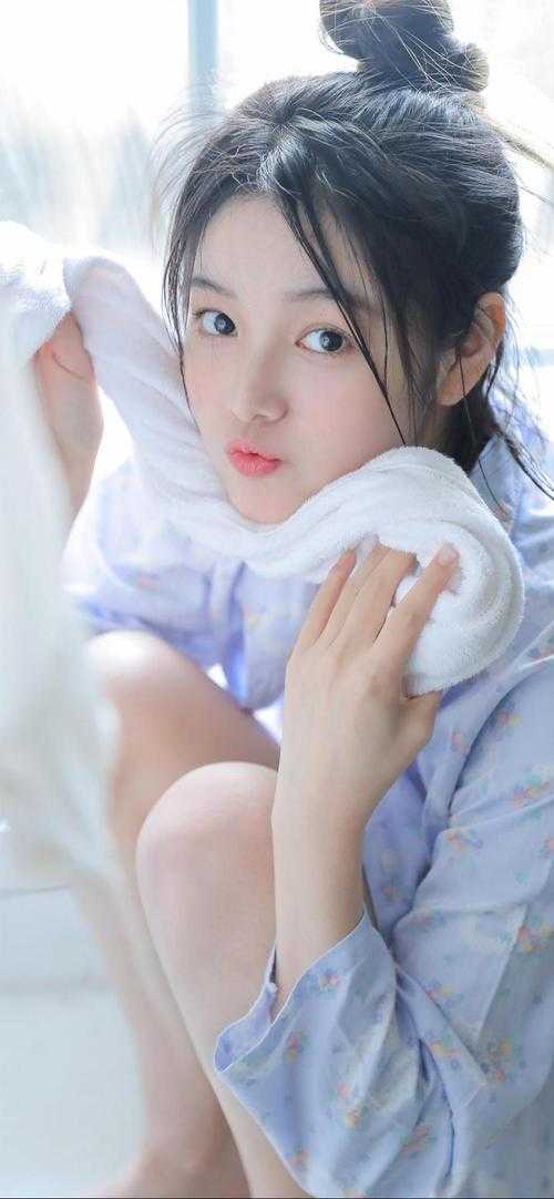 海棠经雨胭脂透