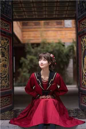 主播擂台赛，我和未婚妻为各自守护的主播杠上了
