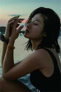 情怨深似海，昔日已不再