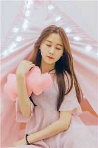 恨明月高悬，今不照我