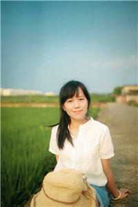 见我荒芜，听我泣语