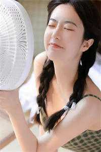总裁妻子假破产骗我离婚给白月光名分后我让她真破产