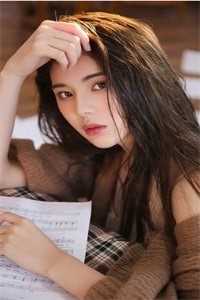 拍完锦鲤老婆99个剧本后，我退圈封神