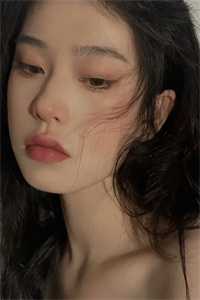 男友拿到同花顺却选择弃牌，把我输给兄弟后他悔疯了