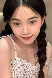 明月高悬，恋他成痴