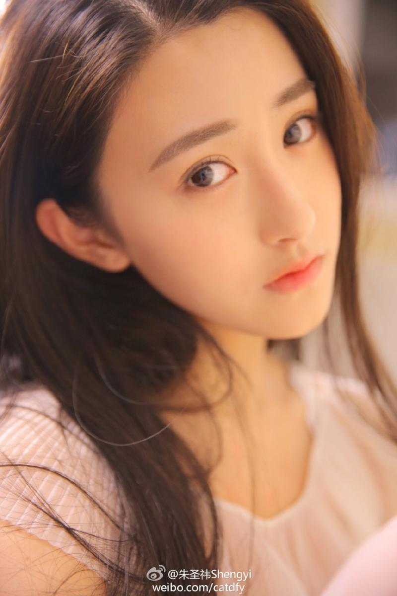毒蛇养妹抢婚，我抽签选中降头师