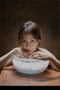 粽叶藏锋：震碎恶毒姨母的裹糖刀
