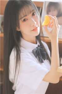 被豪车追尾后，不救婆婆的老公悔疯了