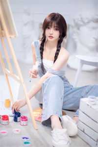 梨花掩白骨，爱恨终消无