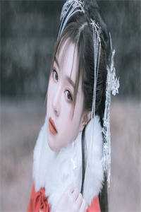 端午节老婆把女儿锁在阳台，只为给竹马儿子当模特