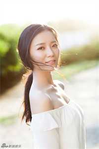 带女儿探班，导演老公的情妇撞我