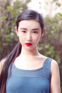 女友写假弹幕害我惨死，重生后她悔疯了