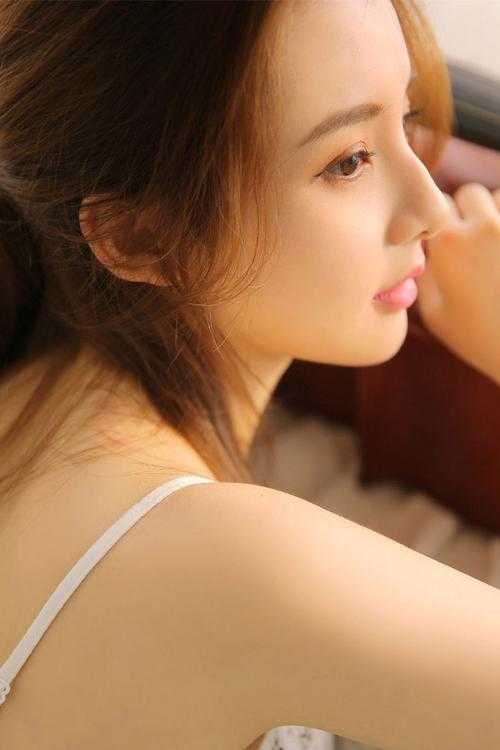 赘婿老公养的女主播想抢女儿最新款劳斯莱斯，我送他俩当苦命鸳鸯