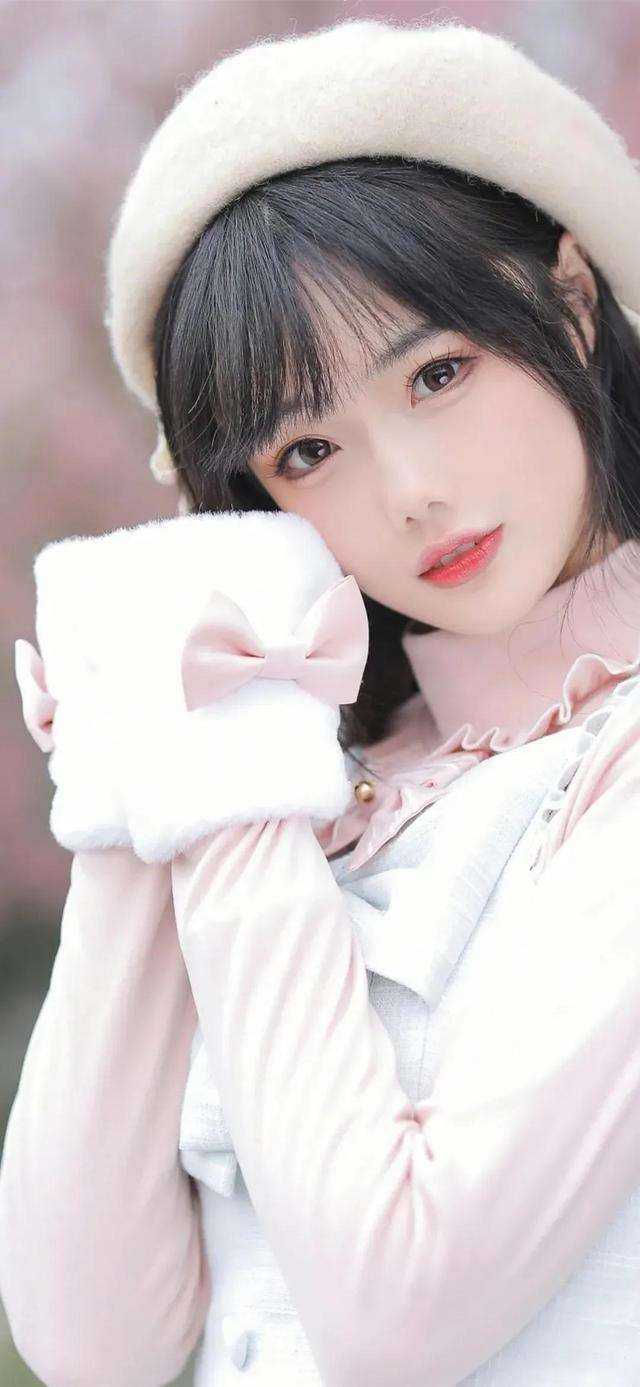 结婚十年，老公要领养服务生的儿子
