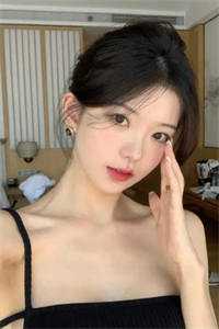 身为才子的我抛下首富后，闪婚了