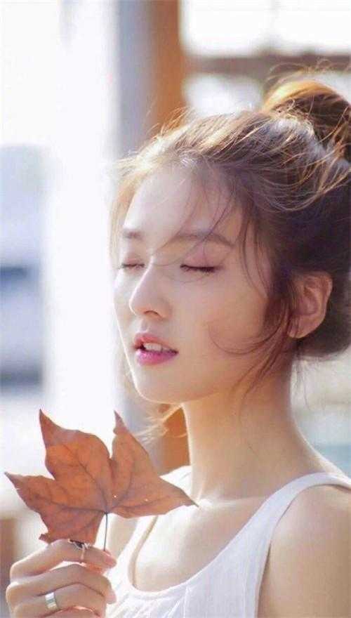 接过太后赐的假死药，厌恶我的太子悔疯了