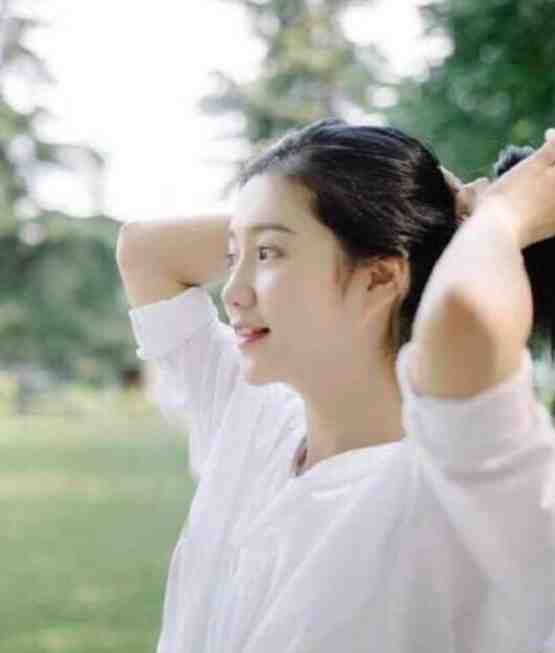 重生后，女保镖选择成全总裁和他初恋