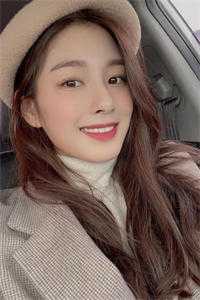 假千金冤枉我改了她志愿，我带着爸妈去荒野求生